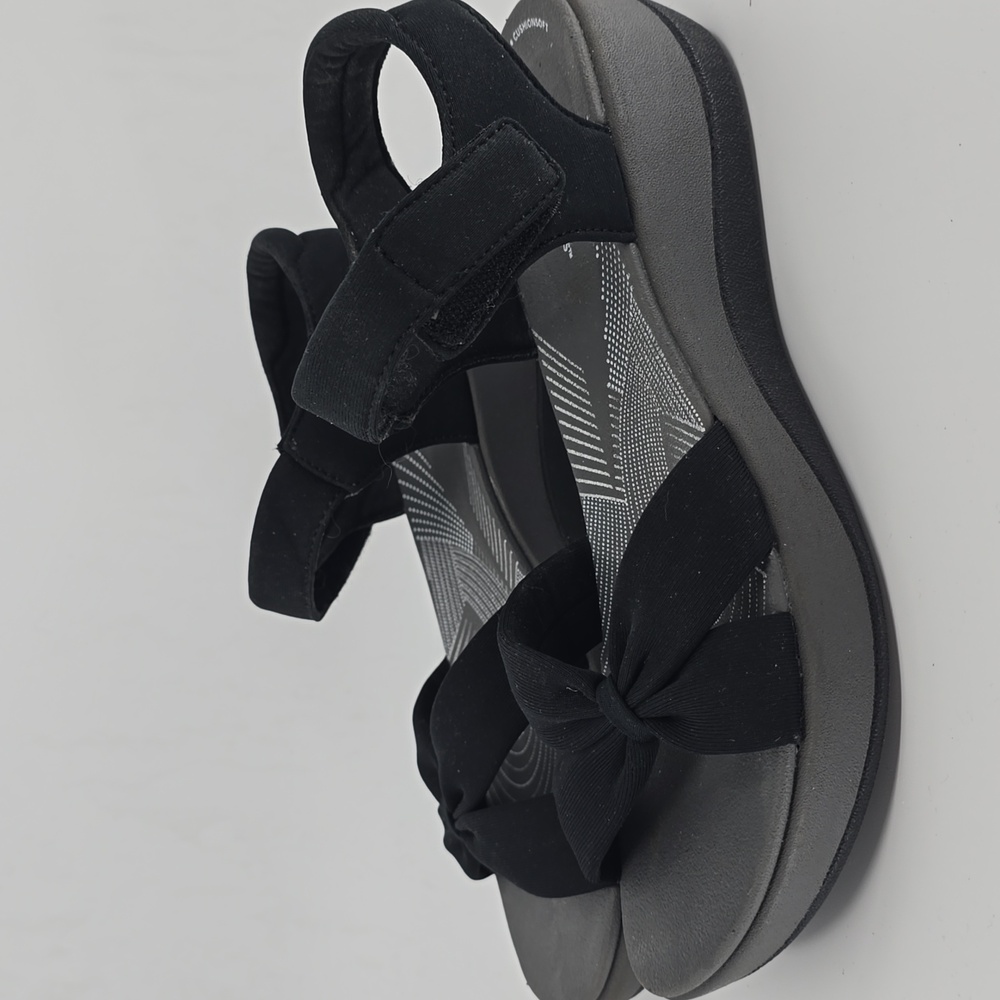 Clarks Women's Cloudssteppers Black Sandals 8.5